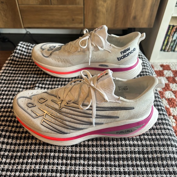 NEW BALANCE WOMEN'S FUELCELL SC ELITE V3 - size 10 - Picture 9 of 13